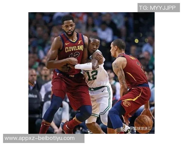 埃泽利回忆霍福德如何引导队友并转型为现代空间型内线